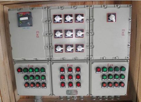防爆照明配電箱使用的時候需要注意什么?